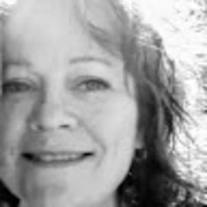 Meet your Posher, Cynthia